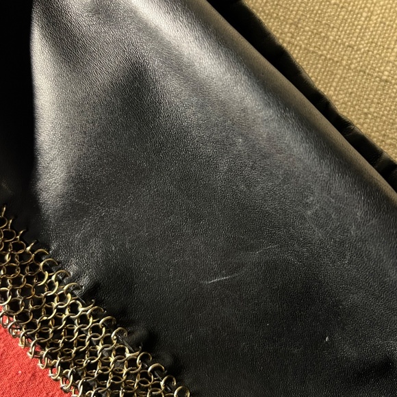 KARINE ARABIAN GENUINE LEATHER/METAL MESH SHOULDER BAG - Picture 8 of 9